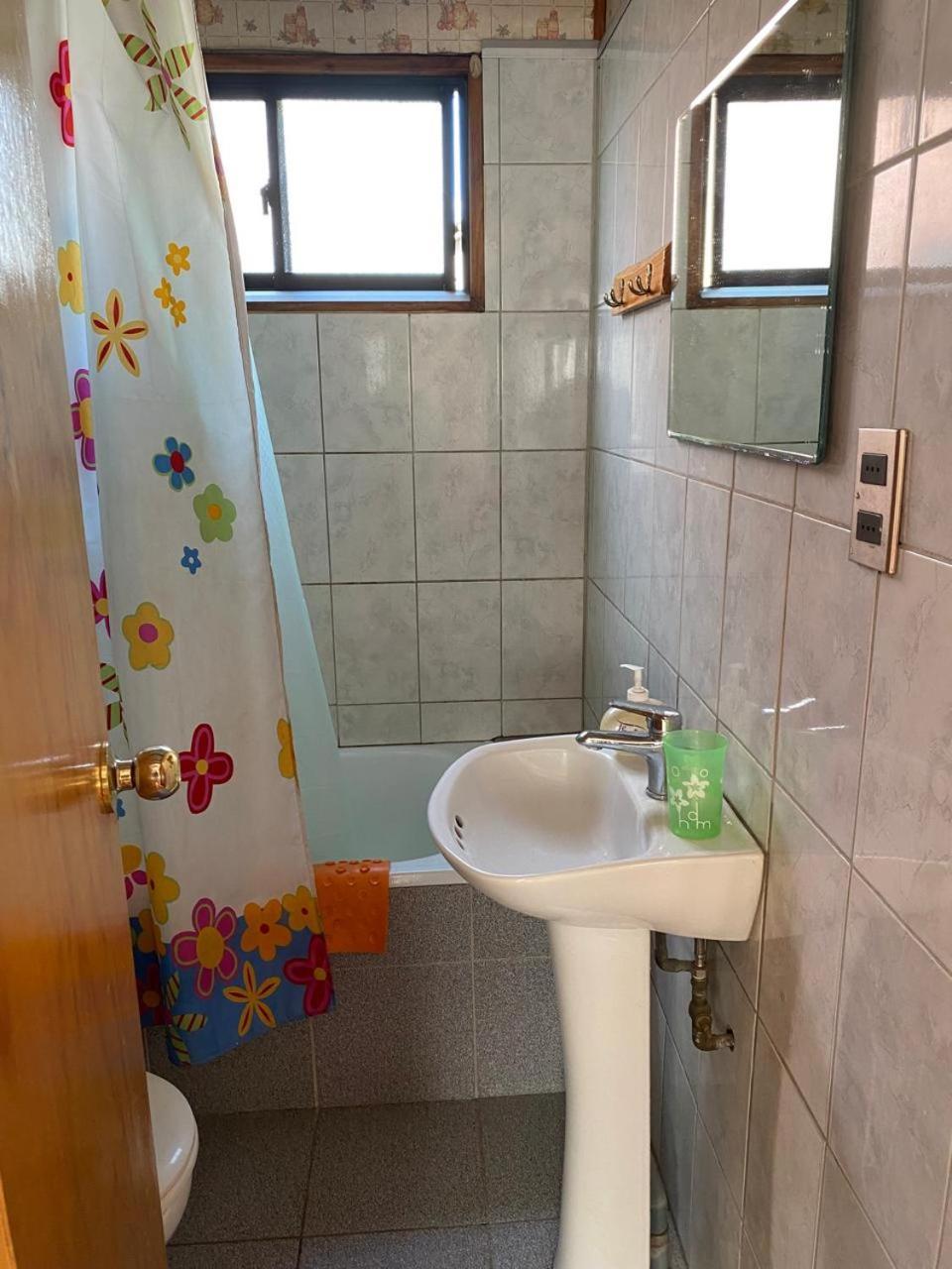 Hostal Klaus Пукон Екстер'єр фото